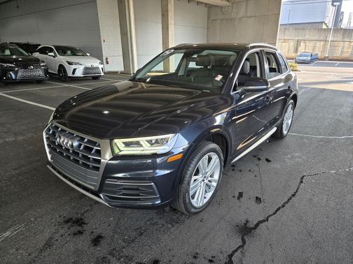 Moonlight Blue Metallic 2019 Audi Q5 2.0T Premium Plus
