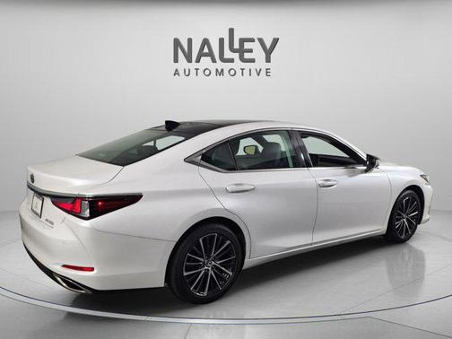 2022 Lexus ES 350 Base