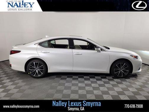 2025 Lexus ES 300h Base