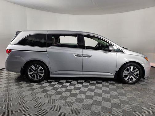 2014 Honda Odyssey Touring