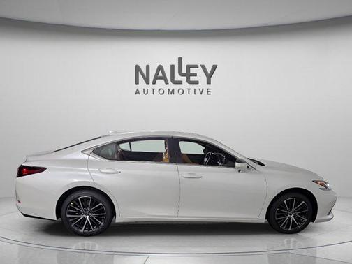 2025 Lexus ES 350 Base