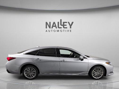 2022 Toyota Avalon Limited