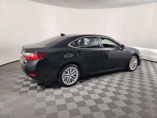 2016 Lexus ES 350 Base