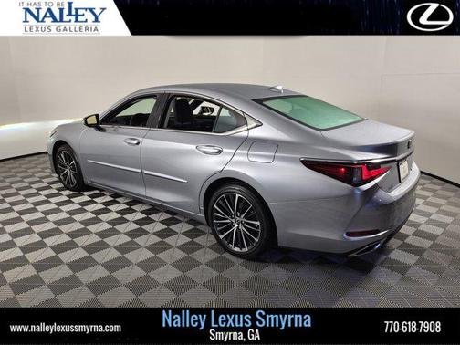 2022 Lexus ES 350 Base