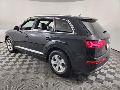 2019 Audi Q7 45 Premium