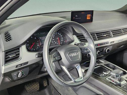 2019 Audi Q7 45 Premium