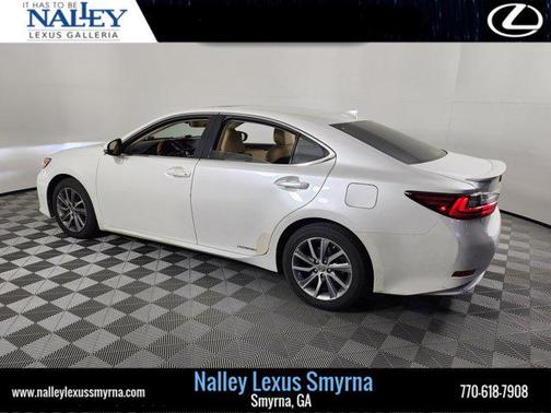 2016 Lexus ES 300h Base