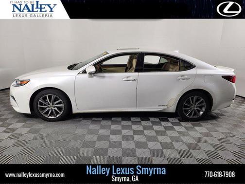 2016 Lexus ES 300h Base
