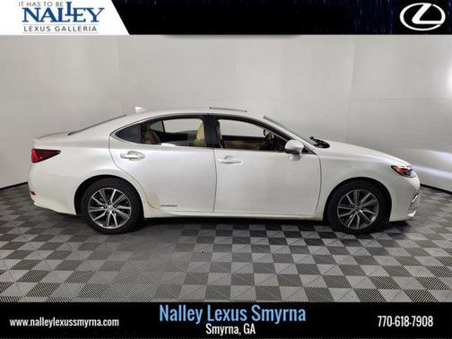 2016 Lexus ES 300h Base