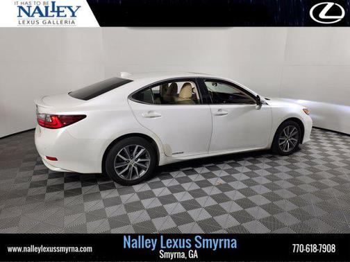 2016 Lexus ES 300h Base