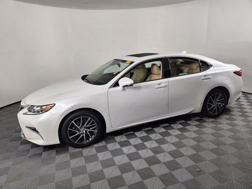 2017 Lexus ES 350 Base
