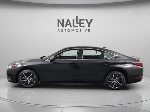 2025 Lexus ES 300h Base
