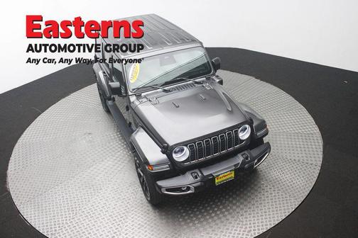 Granite Crystal Metallic Clearcoat 2025 Jeep Wrangler 4xe Sahara