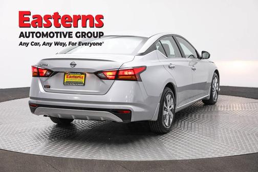 2022 Nissan Altima S FWD