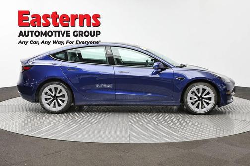 Deep Blue Metallic 2022 Tesla Model 3 Standard Range