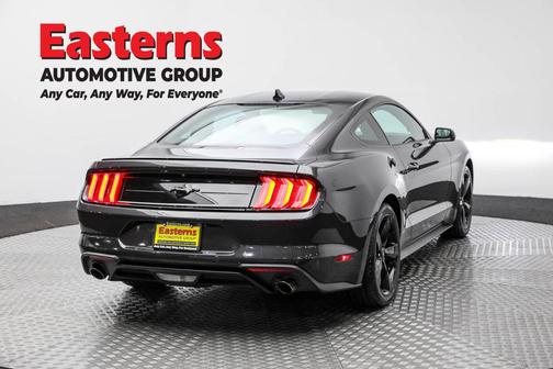 2022 Ford Mustang EcoBoost