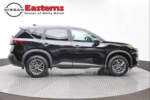 Super Black 2023 Nissan Rogue S