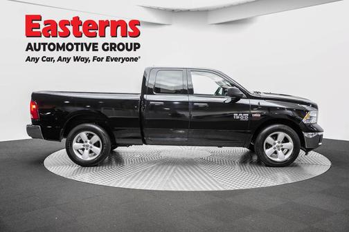 Diamond Black Crystal Pearlcoat 2024 RAM 1500 Tradesman