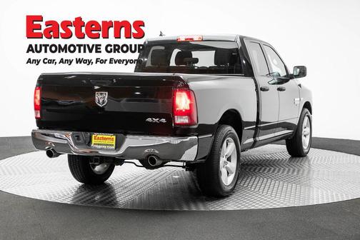 Diamond Black Crystal Pearlcoat 2024 RAM 1500 Tradesman