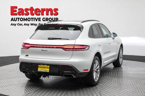 2023 Porsche Macan T