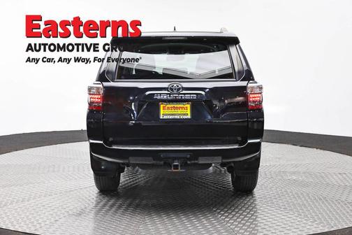 Midnight Black Metallic 2022 Toyota 4Runner SR5 Premium