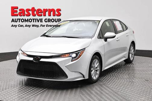 Wind Chill Pearl 2022 Toyota Corolla LE