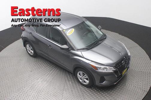 Gun Metallic 2023 Nissan Kicks S