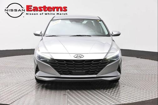 Shimmering Silver Pearl 2021 Hyundai ELANTRA SEL