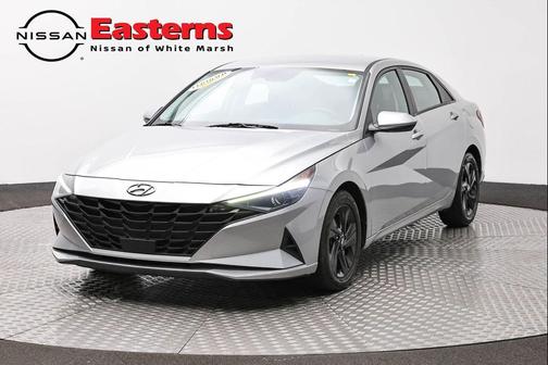 Shimmering Silver Pearl 2021 Hyundai ELANTRA SEL