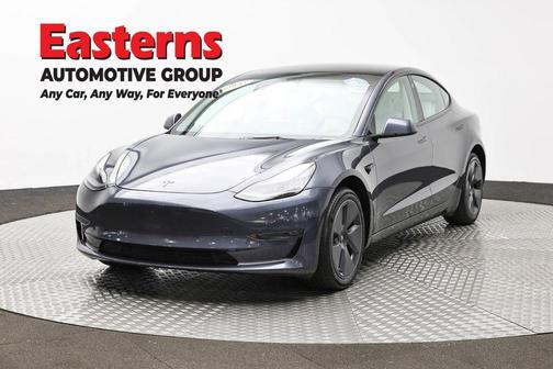 Gray 2023 Tesla Model 3 Standard Range