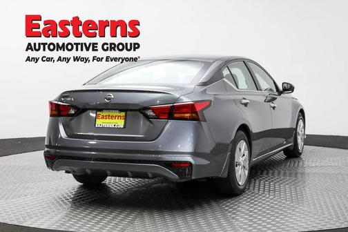 2022 Nissan Altima S FWD