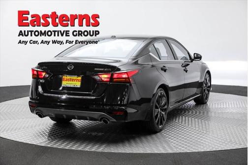 2022 Nissan Altima SR FWD