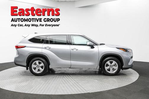 2022 Toyota Highlander L