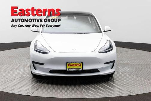 Pearl White Multi-Coat 2023 Tesla Model 3 Standard Range