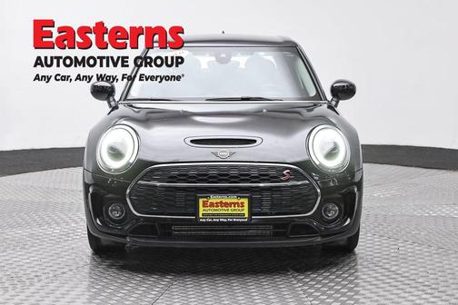 Midnight Black 2023 MINI Clubman Cooper S
