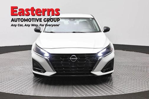 Pearl White Tricoat 2025 Nissan Altima 2.5 SV