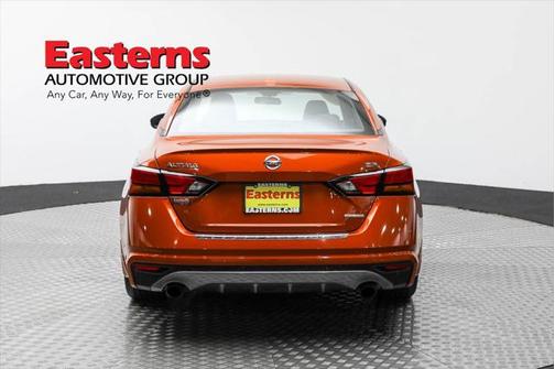 2022 Nissan Altima SR VC-Turbo FWD