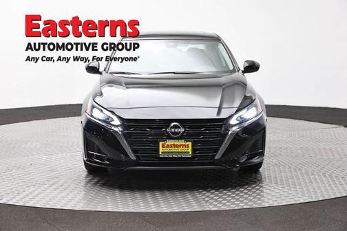 Super Black Clearcoat 2023 Nissan Altima 2.5 SV