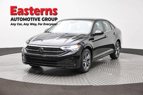 Deep Black Pearl 2024 Volkswagen Jetta 1.5T SE