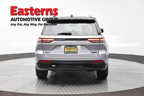 Silver Zynith 2022 Jeep Grand Cherokee 4xe Trailhawk
