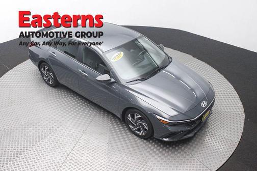 Ecotronic Gray 2025 Hyundai ELANTRA Sport