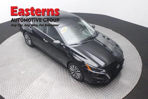 Super Black Clearcoat 2024 Nissan Altima 2.5 SV