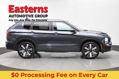 Gray 2025 Mitsubishi Outlander SE S-AWC
