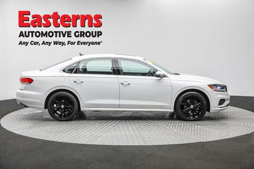 2022 Volkswagen Passat 2.0T SE
