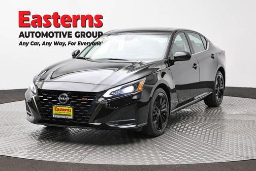 Super Black 2023 Nissan Altima SR Intelligent AWD