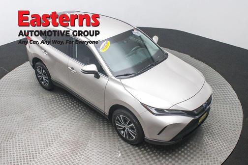 2024 Toyota Venza LE