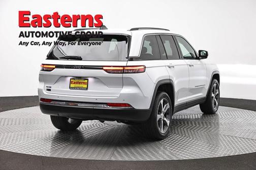 Bright White Clearcoat 2023 Jeep Grand Cherokee 4xe Base