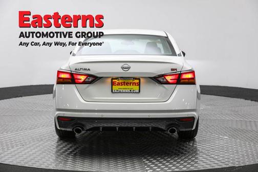 2023 Nissan Altima SR FWD