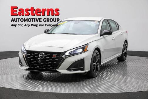 2023 Nissan Altima SR FWD
