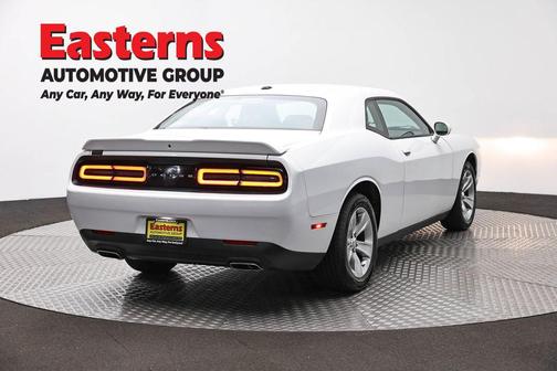 White Knuckle Clearcoat 2022 Dodge Challenger SXT